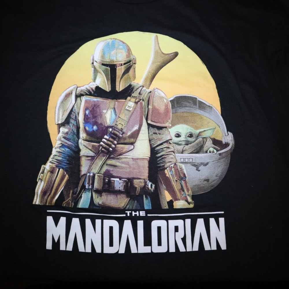 LG Mandalorian Graphic Shirt Star wars